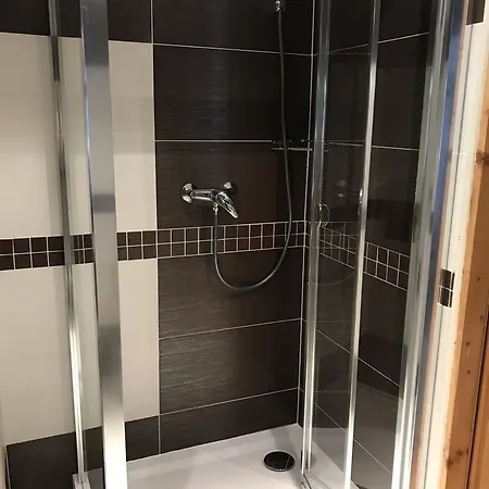 Alenka Guest house